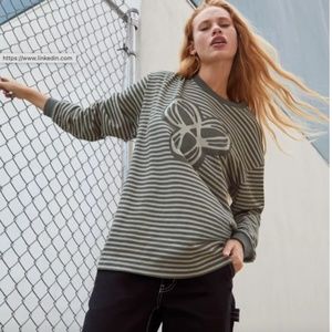 TNA Aritzia Alpha Longsleeve Crew-neck long-sleeve shirt